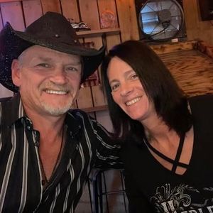 Meet your Posher, Debi